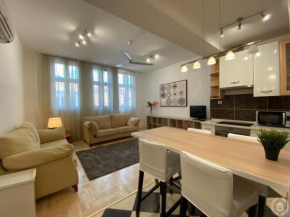 Downtown Vibe Apartment II.